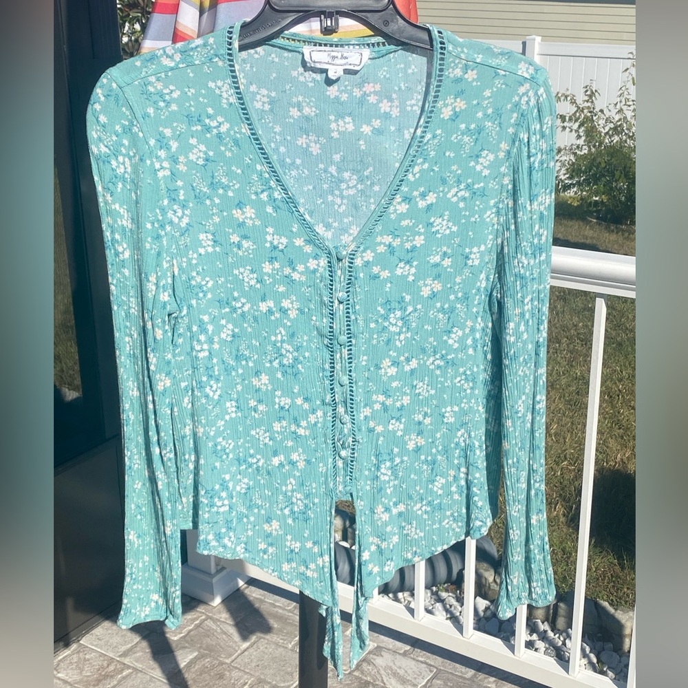Crinkle Long Sleeve Flower Shirt with Detailed Edging by Hippie Rose